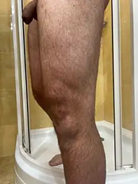 mrnice2222 online show from January 2026 12:47:01 AM