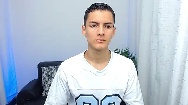 Matiius18 online show from October 2025 01:46:02 PM