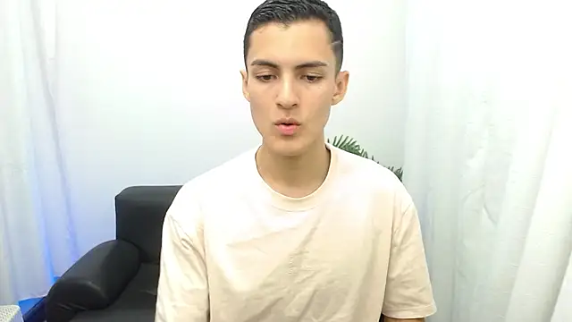 Matiius18 online show from November 2025 01:57:02 PM