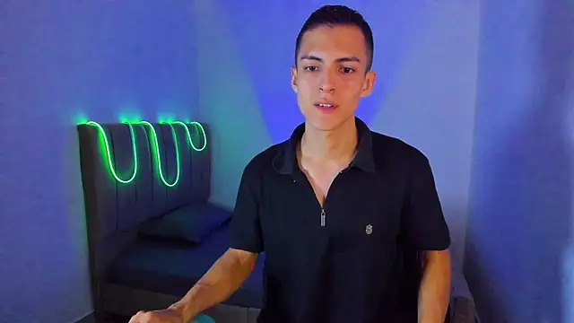 Snapshot of Matiius18 chatting on July 2026 01:48:02 PM Matiius18 online show from July 2026 01:48:02 PM