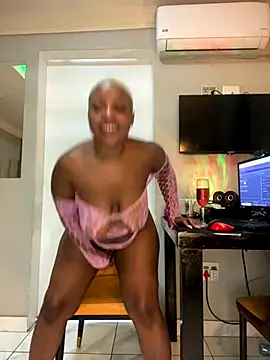 BQueen223 online show from December 2025 10:59:02 PM