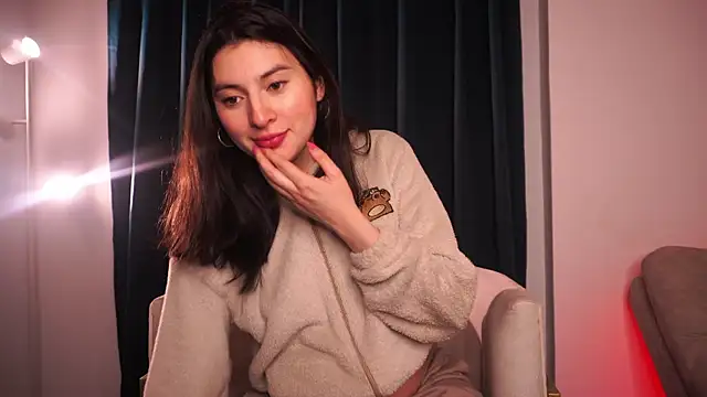 Snapshot of Auralea chatting on October 2025 04:48:02 AM Auralea online show from October 2025 04:48:02 AM