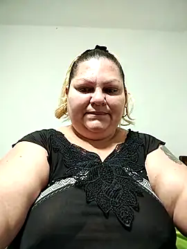 Miasmithr online show from September 2025 07:34:01 AM