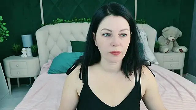 Snapshot of Nina_Stane chatting on September 2025 05:21:01 AM Nina Stane online show from September 2025 05:21:01 AM