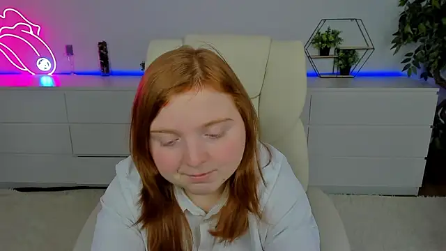 Snapshot of KattyRose8 chatting on November 2025 06:35:01 AM KattyRose8 online show from November 2025 06:35:01 AM