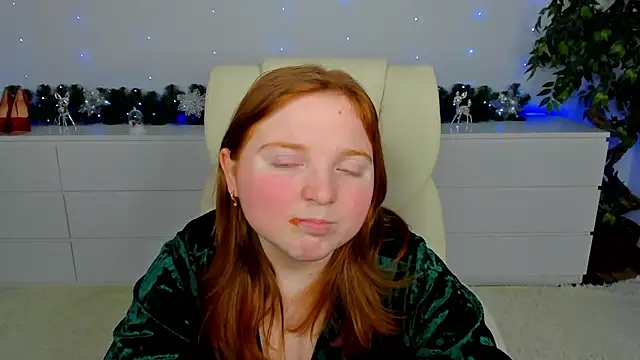 Snapshot of KattyRose8 chatting on December 2025 06:34:01 PM KattyRose8 online show from December 2025 06:34:01 PM