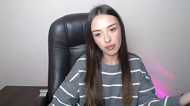 BonnieX  online show from November 2025 12:20:01 PM