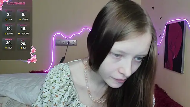 AliceHaris online show from October 2025 03:42:02 AM