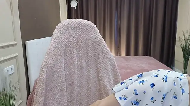 Snapshot of daniellia_ chatting on September 2025 07:33:02 AM daniellia online show from September 2025 07:33:02 AM