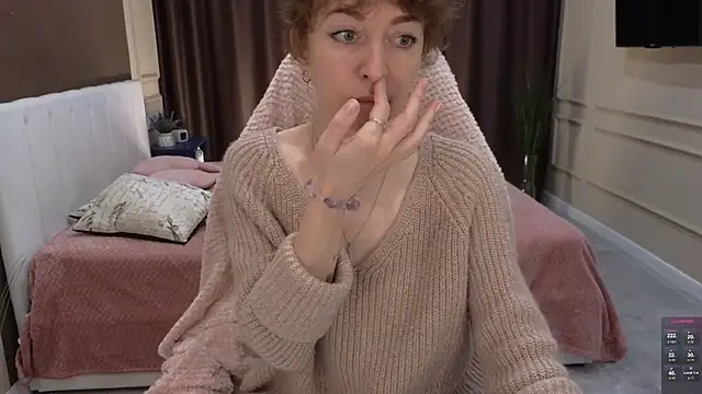 Snapshot of daniellia_ chatting on October 2025 08:23:01 AM daniellia online show from October 2025 08:23:01 AM