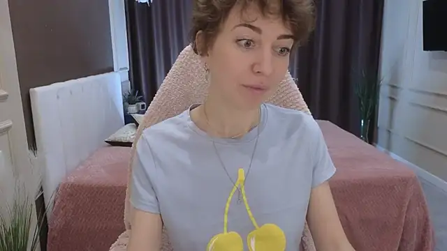 Snapshot of daniellia_ chatting on October 2025 08:12:01 AM daniellia online show from October 2025 08:12:01 AM