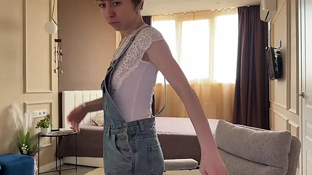 daniellia  online show from February 2026 10:33:01 AM