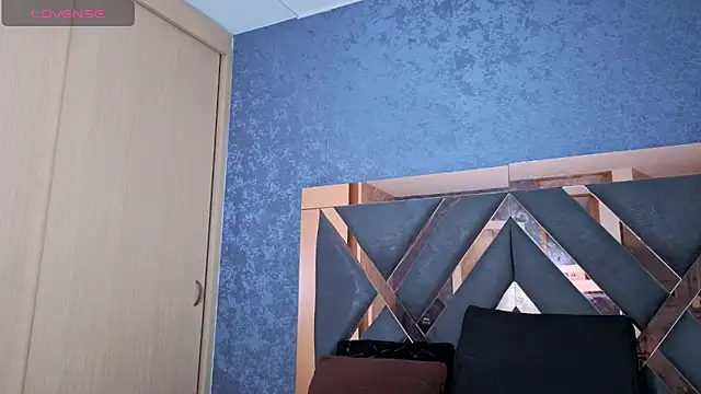 ryan evanss online show from October 2025 10:57:02 AM