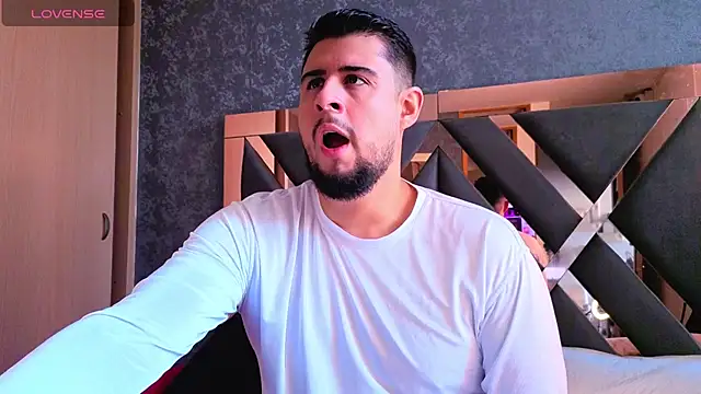 ryan evanss online show from November 2025 01:00:02 PM