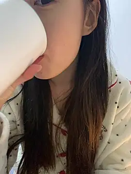 MengMeng0515 online show from January 2026 12:52:01 PM