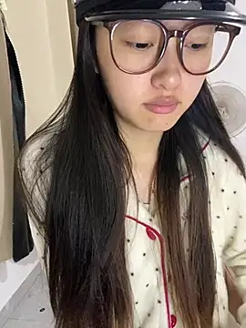 Snapshot of MengMeng0515 chatting on June 2026 01:32:01 PM MengMeng0515 online show from June 2026 01:32:01 PM