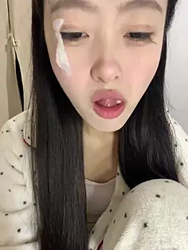 Snapshot of MengMeng0515 chatting on July 2026 01:07:01 PM MengMeng0515 online show from July 2026 01:07:01 PM