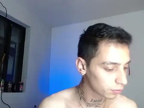Snapshot of xalejo_max chatting on November 2025 07:02:02 PM xalejo max online show from November 2025 07:02:02 PM