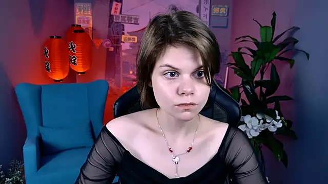 EllieMurler online show from November 2025 01:00:01 PM