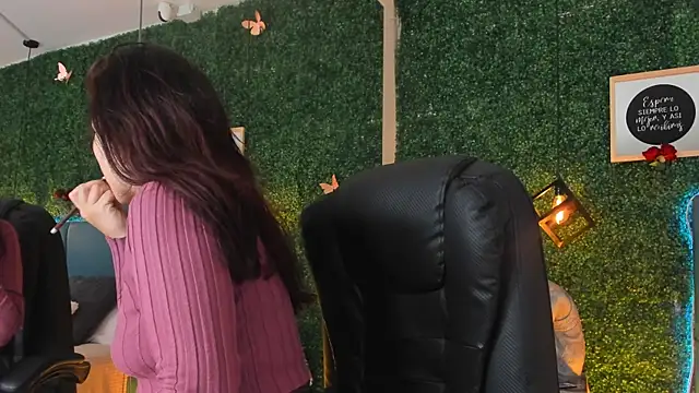 Linagh  online show from March 2026 11:32:02 AM