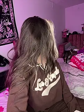 Snapshot of Bella__Lane chatting on February 2026 06:25:02 AM Bella Lane online show from February 2026 06:25:02 AM