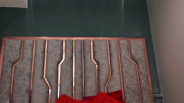 Snapshot of SienaFacchini chatting on October 2025 06:30:01 PM SienaFacchini online show from October 2025 06:30:01 PM