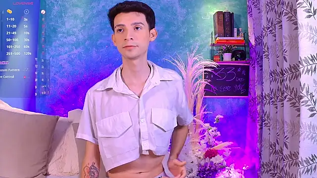 Snapshot of VicenteFerrer chatting on September 2025 02:01:01 AM VicenteFerrer online show from September 2025 02:01:01 AM