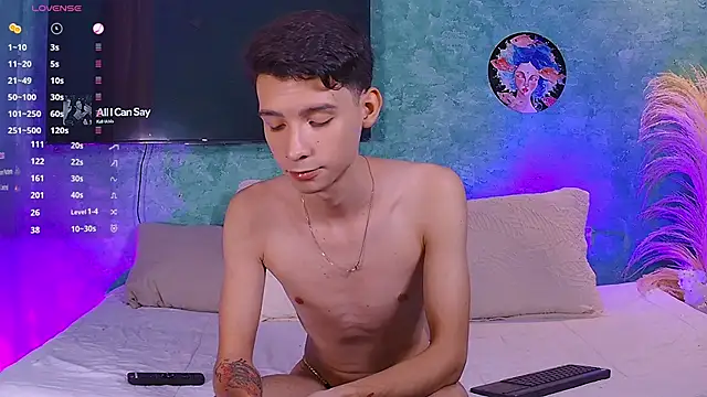 VicenteFerrer online show from November 2025 01:03:02 AM