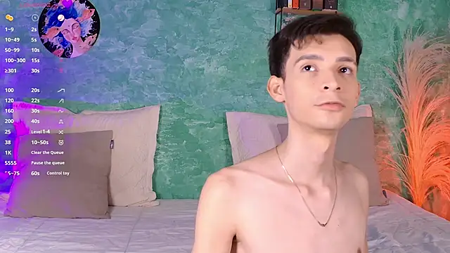 VicenteFerrer online show from December 2025 12:29:01 AM