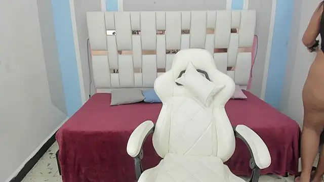 marsmith1 online show from September 2025 03:43:01 AM