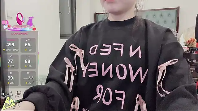 Snapshot of lulu404 chatting on December 2025 02:04:02 PM lulu404 online show from December 2025 02:04:02 PM