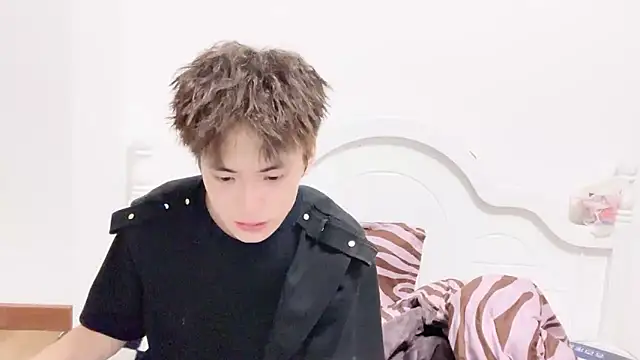 linger2563 online show from September 2025 02:41:02 PM