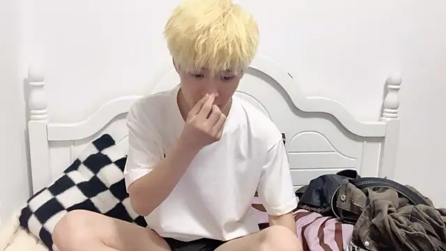 linger2563 online show from October 2025 04:35:02 PM