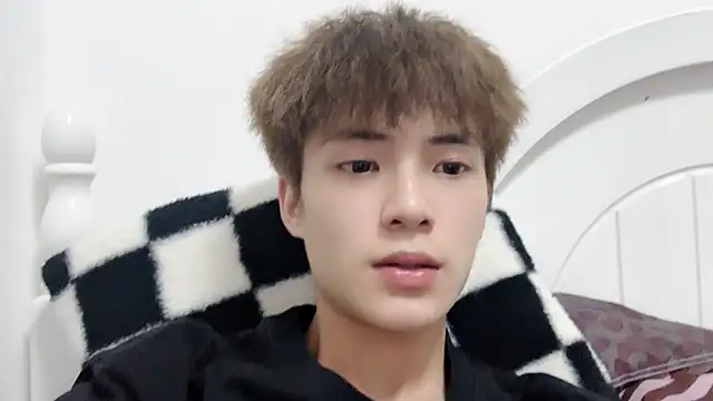 linger2563 online show from October 2025 02:49:01 PM