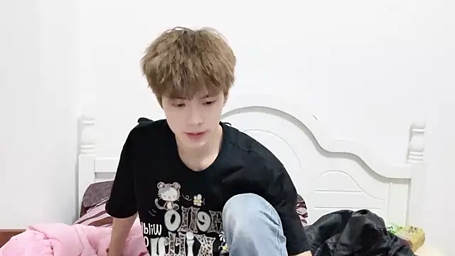 linger2563 online show from October 2025 02:37:01 PM