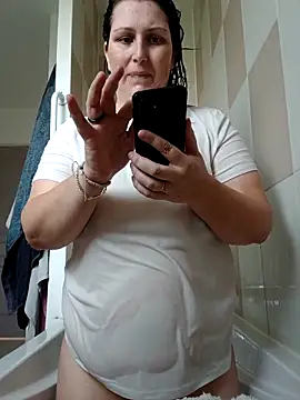 Snapshot of Fformesx chatting on December 2025 09:36:02 AM Fformesx online show from December 2025 09:36:02 AM