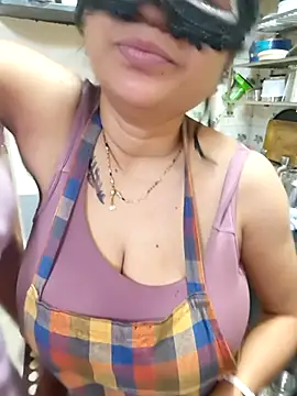 Queen Nightt online show from January 2026 03:55:01 AM