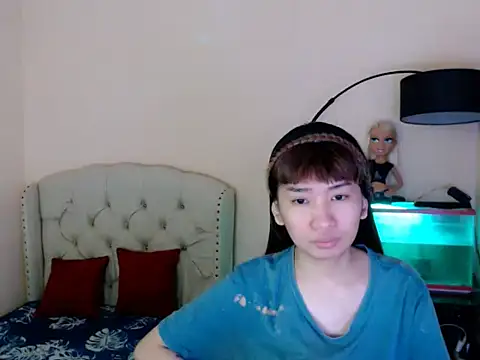 ShantalFoxxy  online show from March 2026 01:00:01 AM