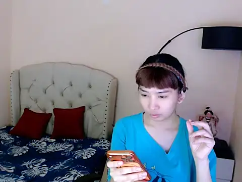 ShantalFoxxy  online show from July 2026 12:18:02 AM