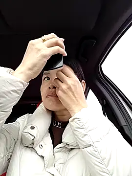 Haili-1 online show from November 2025 11:04:02 PM