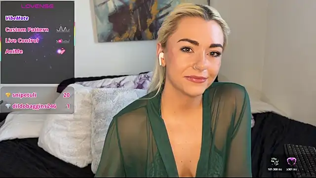 kinkylilsweetie online show from March 2026 06:02:02 PM