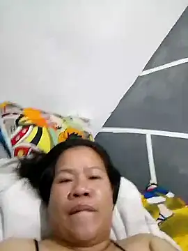 Snapshot of AsianbouncieGIRL chatting on April 2026 02:14:01 AM AsianbouncieGIRL online show from April 2026 02:14:01 AM