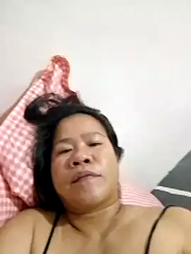 Snapshot of AsianbouncieGIRL chatting on May 2026 12:28:02 AM AsianbouncieGIRL online show from May 2026 12:28:02 AM