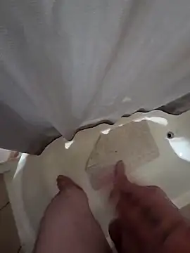 Snapshot of Mizzie55 chatting on September 2025 01:38:02 AM Mizzie55 online show from September 2025 01:38:02 AM