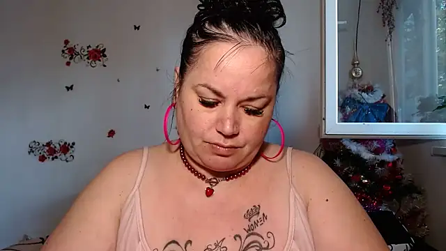Snapshot of andreea2011 chatting on October 2025 09:39:01 AM andreea2011 online show from October 2025 09:39:01 AM