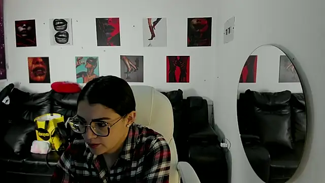 iam sammy 01 online show from November 2025 12:16:01 PM