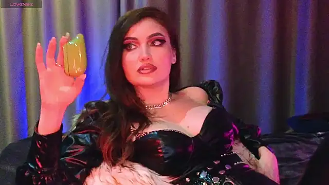Snapshot of AliceJameson chatting on July 2026 09:39:02 PM AliceJameson online show from July 2026 09:39:02 PM