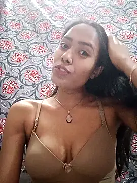 Snapshot of hornylizia123 chatting on April 2026 05:05:02 PM hornylizia123 online show from April 2026 05:05:02 PM