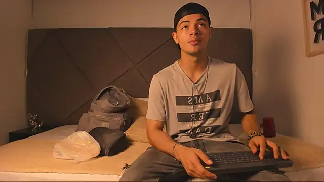 andrew colleman online show from September 2025 02:44:01 AM