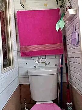 Snapshot of TranSexualJade95 chatting on October 2025 08:20:02 PM TranSexualJade95 online show from October 2025 08:20:02 PM